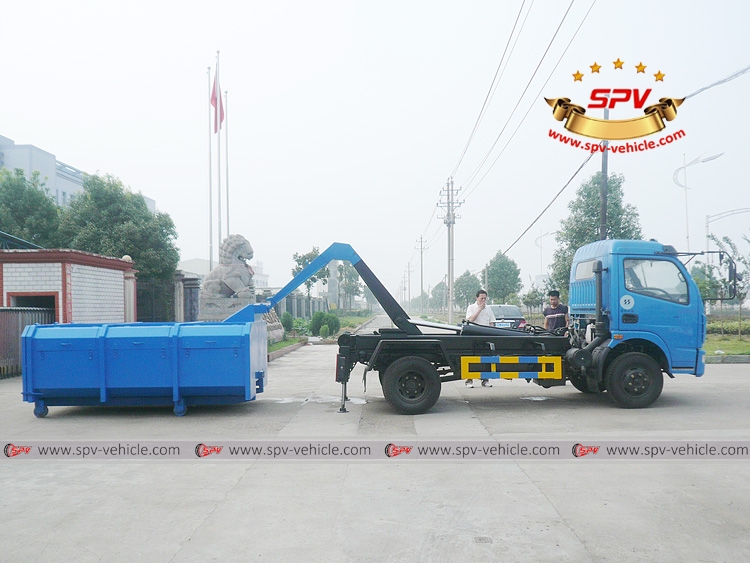 6 CBM Garbage Collection Truck Dongfeng-RS-1